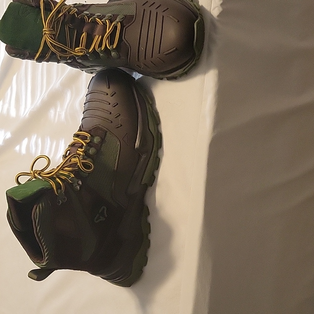 Men's boots